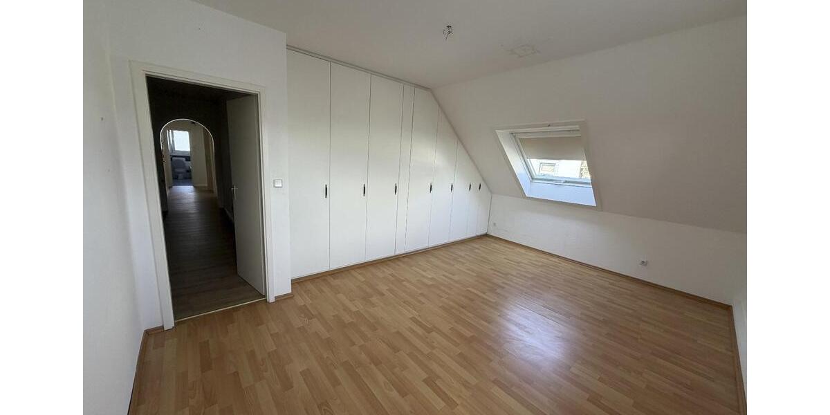 Etagenwohnung Wuppertal Gemarkung Langerfeld - 4 Zimmer, 99 m&sup2;, 225.000&euro; | Angebot:27096139