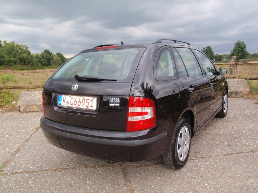 Skoda Fabia Kombi 269.788 km 2.250 € köln 50667
