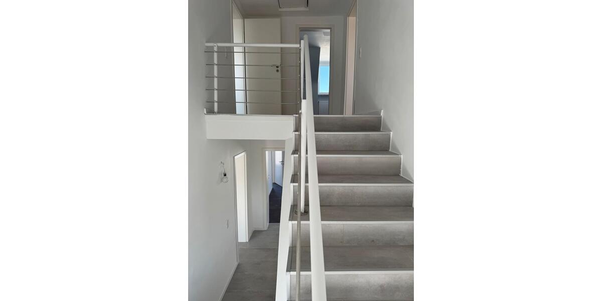 Maisonettenwohnung Bergisch Gladbach Gronau - 6 Zimmer, 120 m&sup2;, 1.600&euro; | Angebot:26532292