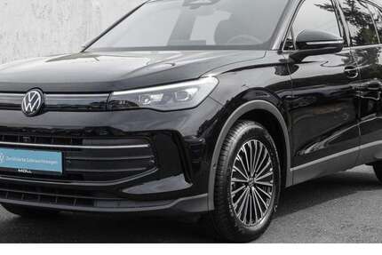 VW Tiguan 9.985 km 35.730 € Düsseldorf 40474