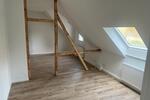 Dachgeschoßwohnung Solingen Central - 4 Zimmer, 80 m&sup2;, 800&euro; | Angebot:26465564