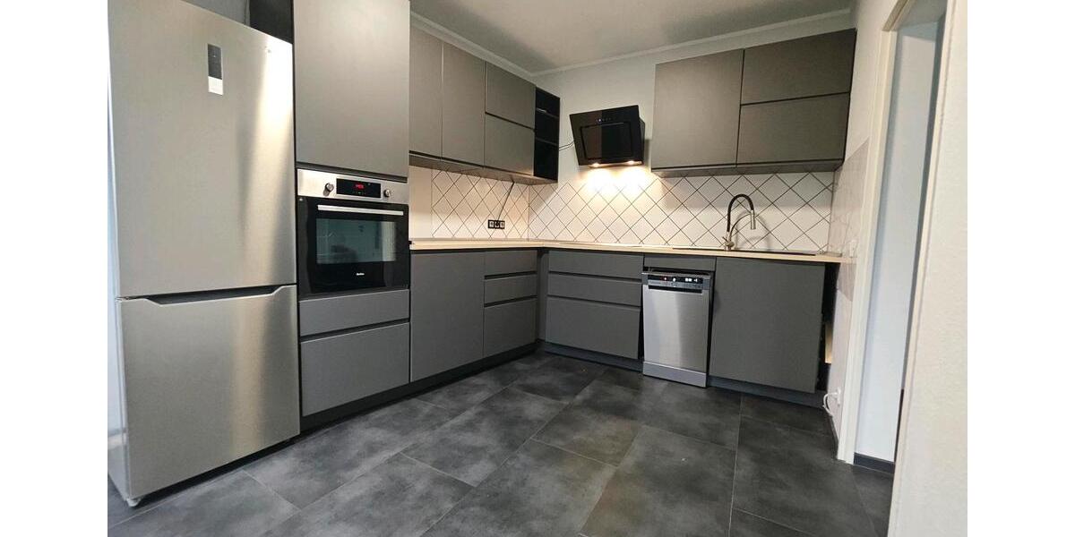 Renovierte 3 Zimmer Wohnung mit EBK 3 zimmer