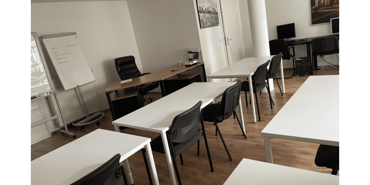 Helles Einzelbüro mit Seminarraum - flexibel, WLAN, Kaffee, sofort verfügbar zimmer