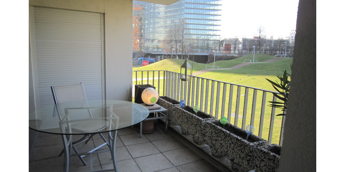 Schicke 3 Zimmer-Wohnung in BestlageNähe Rheinturm 3 zimmer