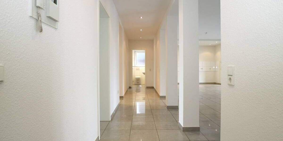 Etagenwohnung Dormagen Hackenbroich - 3 Zimmer, 123 m&sup2;, 1.285&euro; | Angebot:25689679