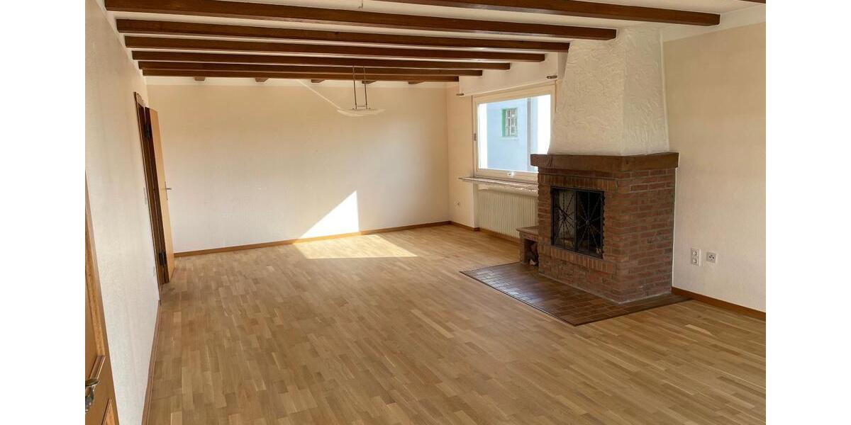 Einfamilienhaus Kürten - 6.5 Zimmer, 180 m&sup2;, 1.870&euro; | Angebot:26107846