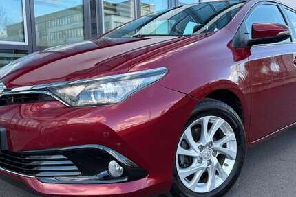 Toyota Auris 150.000 km 9.800 € Köln 51107