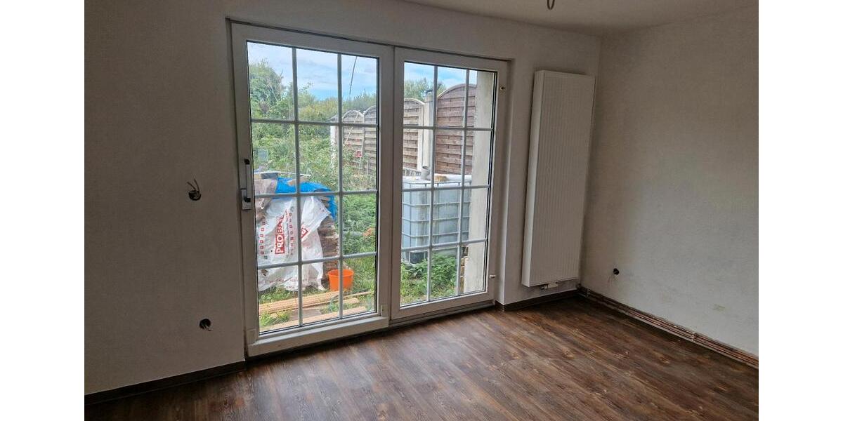 Erdgeschoss Wohnung mit Terrasse, Garten und Garage 4 zimmer