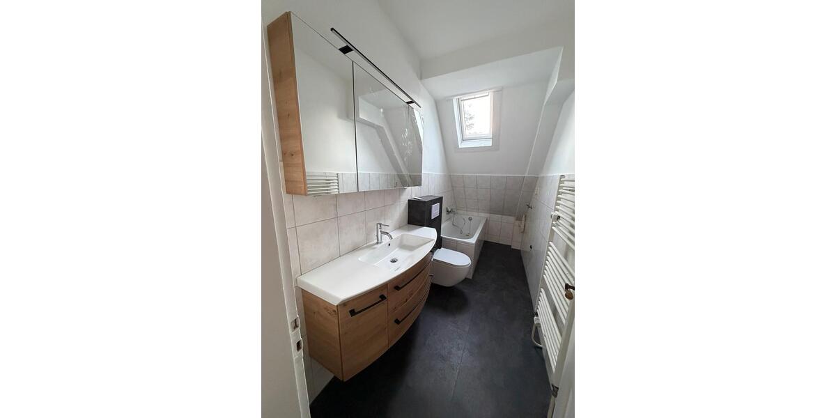 Etagenwohnung Schalksmühle - 5 Zimmer, 76 m&sup2;, 706&euro; | Angebot:26276817