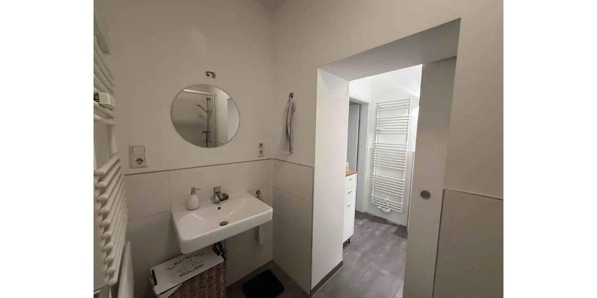 Etagenwohnung Düsseldorf Stadtmitte - 2 Zimmer, 71 m&sup2;, 1.175&euro; | Angebot:26236673