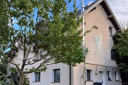 2-Familienhaus mit Potenzial in Hattingen-Niederwenigern 8 zimmer