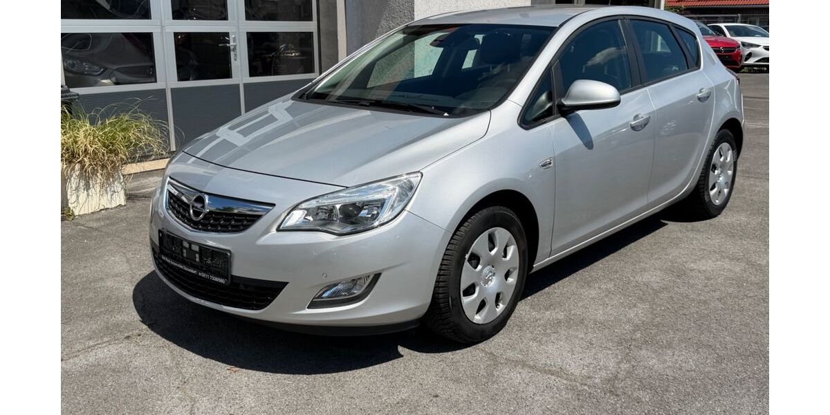 Opel Astra 106.500 km 5.990 &euro; Düsseldorf 40231