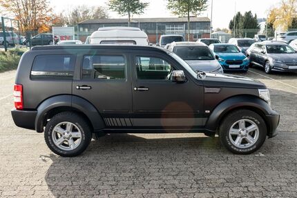 Dodge Nitro 228.000 km 5.999 &euro; Leichlingen 42799