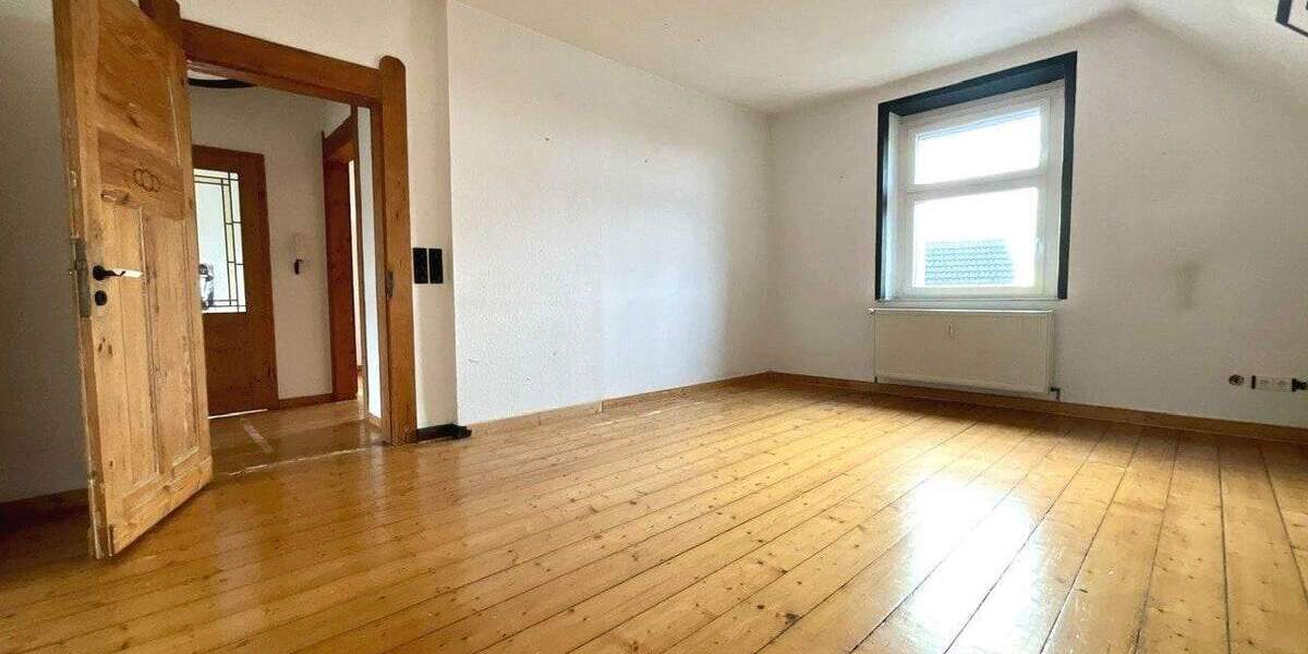 Mehrfamilienhaus, Wohnhaus Halver - 6 Zimmer, 170 m&sup2;, 199.000&euro; | Angebot:25730419