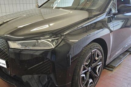 BMW iX 83.071 km 55.345 € Hagen 58091