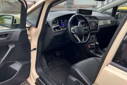 VW Touran 213.000 km 16.500 &euro; Remscheid 42853