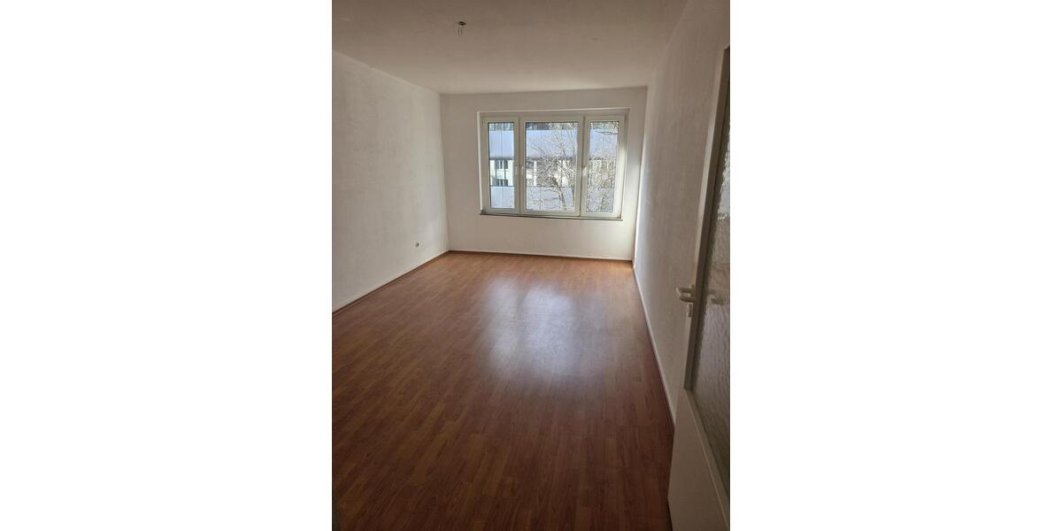 Etagenwohnung Düsseldorf Stadtbezirk 3 - 6 Zimmer, 49 m&sup2;, 850&euro; | Angebot:25305563