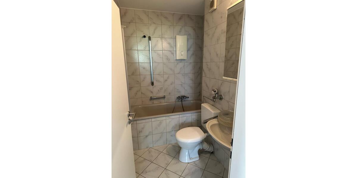 Etagenwohnung Hagen Hagen-Nord - 7 Zimmer, 180 m&sup2;, 379.000&euro; | Angebot:27122782