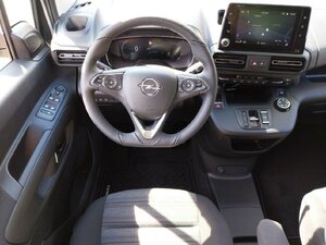 Opel Combo Ultimate AHK HUD NAVI AUTOM. PARKEN WINTERPA 8.500 km 26.740 &euro; HAAN 42781