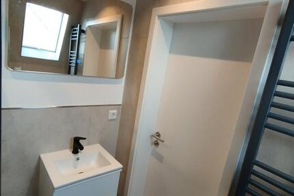 Wohnung *** Erstbezug nach vollständiger Sanierung ** 3 zimmer