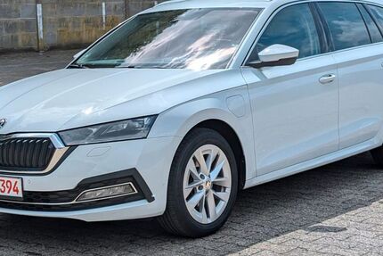 Skoda Octavia 145.700 km 17.136 &euro; Düsseldorf 40589