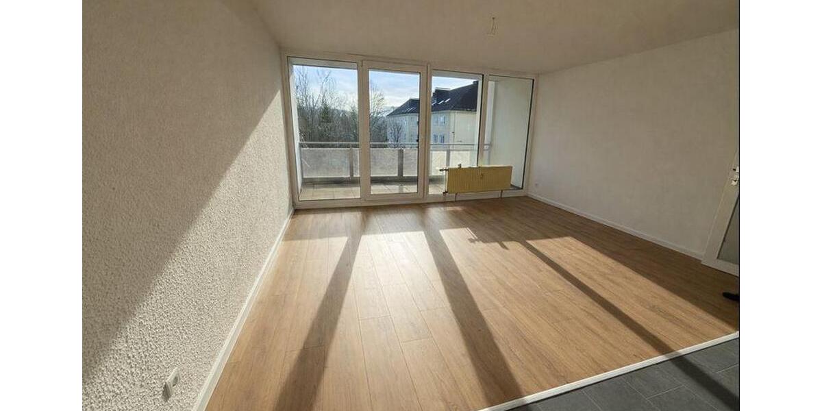 2-Zimmer-Wohnung (50 m²) mit Balkon – Erstbezug nach Kernsanierung 2 zimmer