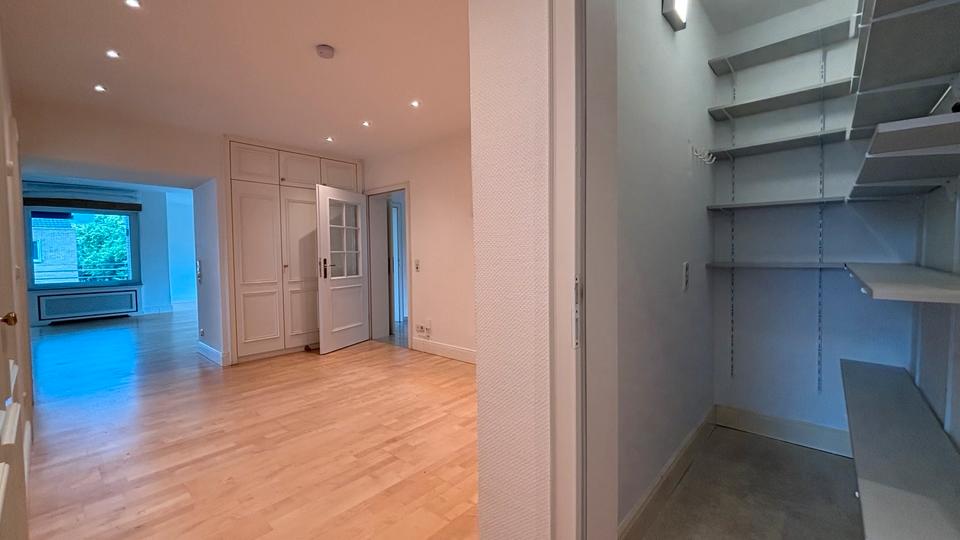Einfamilienhaus Düsseldorf Stadtbezirk 2 - 4 Zimmer, 168 m&sup2;, 1.130.000&euro; | Angebot:27119582