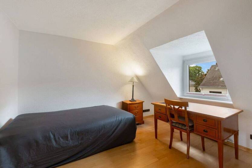 Haus-im-Haus: Maisonette in Top-Lage von Köln-Riehl!