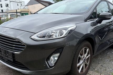 Ford Fiesta 26.660 km 13.489 &euro; Solingen 42653