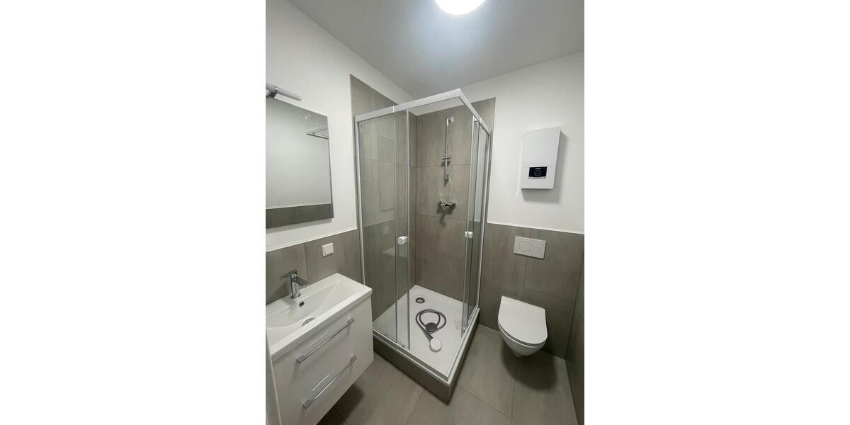 Etagenwohnung Düsseldorf Stadtmitte - 4 Zimmer, 120 m&sup2;, 737&euro; | Angebot:25718233