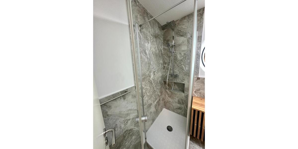 Etagenwohnung Leverkusen - 2 Zimmer, 58 m&sup2;, 1.390&euro; | Angebot:26454226