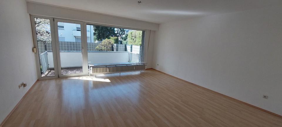 Hochparterre Bergisch Gladbach Frankenforst - 3 Zimmer, 82 m&sup2;, 1.230&euro; | Angebot:26285620