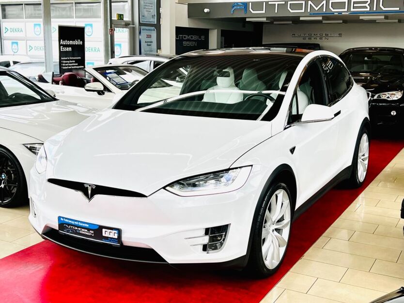 Tesla Model X 125.000 km 42.999 € Essen 45326