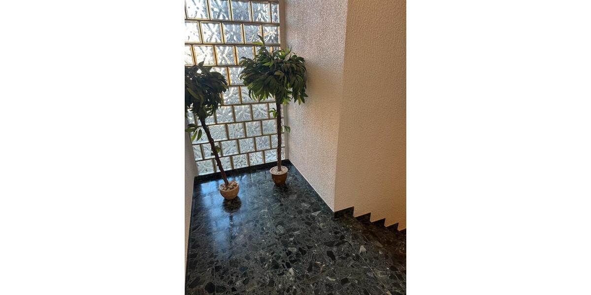 3 Zimmerwohnung mit Loggia und Tiefgaragenplatz 3 zimmer