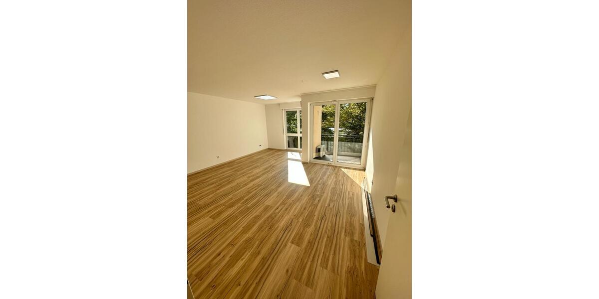 Etagenwohnung Leverkusen - 2 Zimmer, 58 m&sup2;, 1.390&euro; | Angebot:26454226