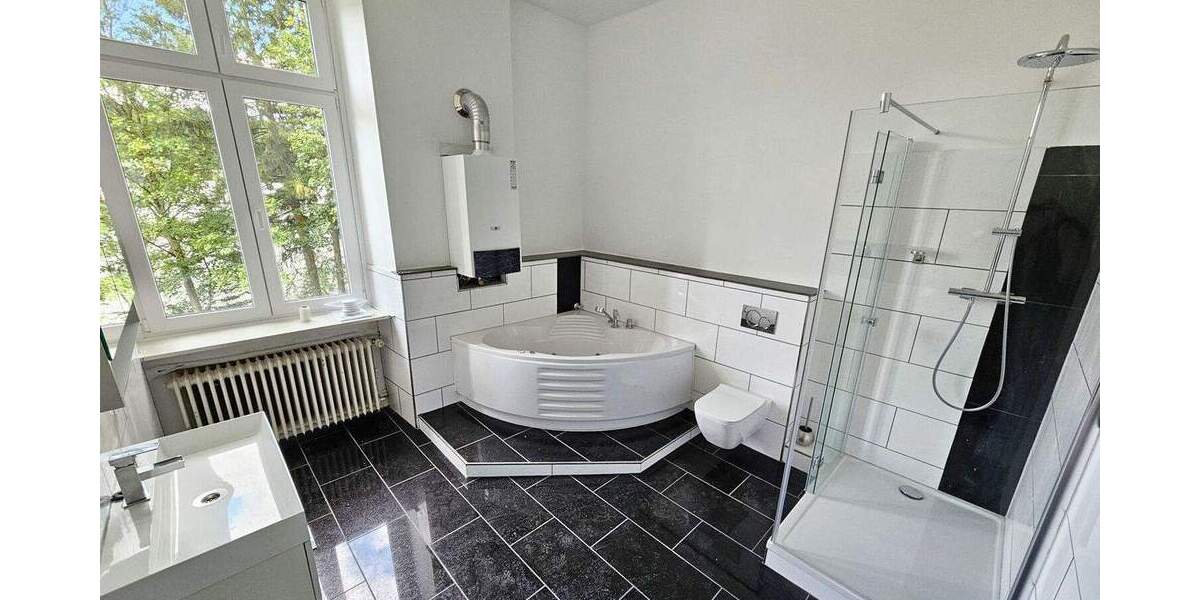 Historisches Mehrfamilienhaus mit Charme und Potenzial in Wuppertal-Elberfeld 2 zimmer