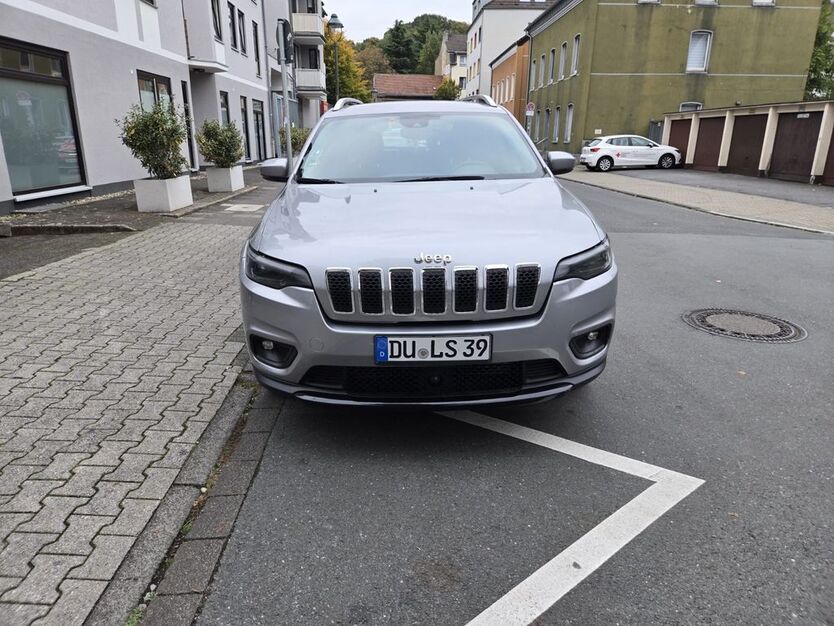 Jeep Cherokee 62.000 km 20.000 € Düsseldorf 40625
