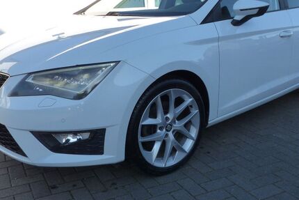 Seat Leon 157.000 km 8.950 &euro; Solingen 42699