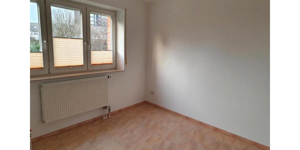 Etagenwohnung Remscheid Lüttringhausen - 4 Zimmer, 80 m&sup2;, 220.000&euro; | Angebot:27425681