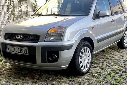 Ford Fusion 95.500 km 4.490 € Köln 50765