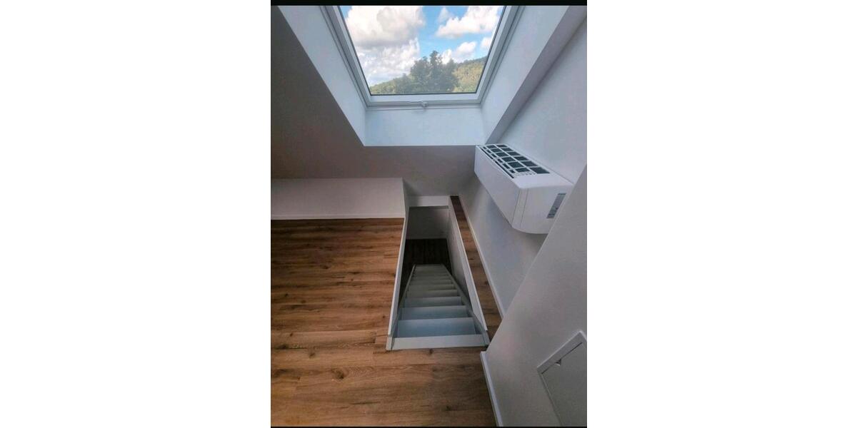 Dachgeschoßwohnung Wuppertal Lichtenplatz - 2 Zimmer, 80 m&sup2;, 870&euro; | Angebot:26483898