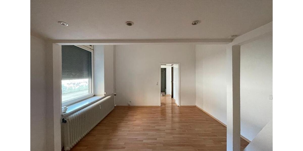 Mit eigenem Eingang! Bezugsfreies Apartment im Hinterhof zu vermieten 1 zimmer