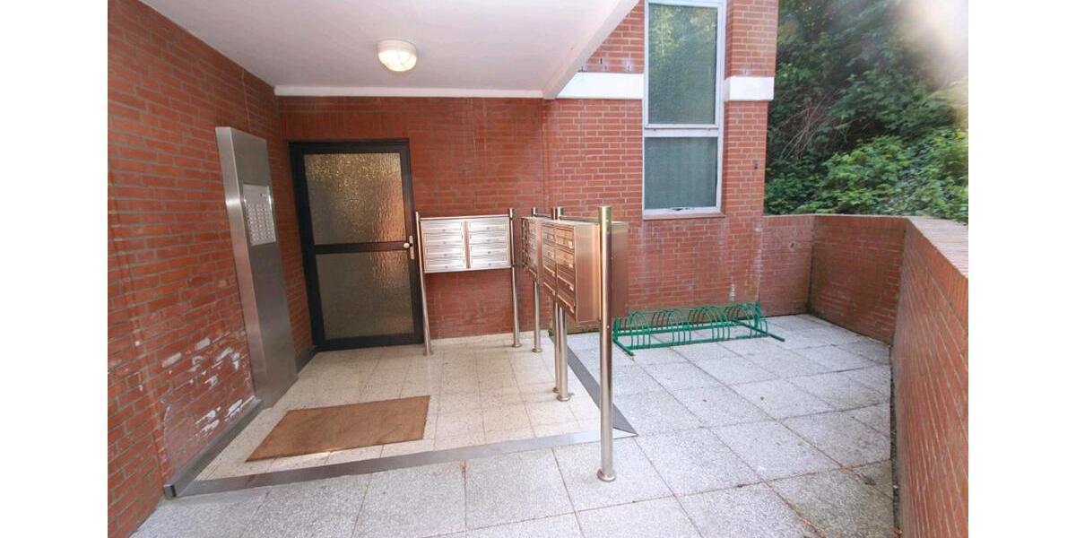 2,5 Zi. Wohnung, Tiefgarage, Keller, zentral, sehr strandnah 3 zimmer