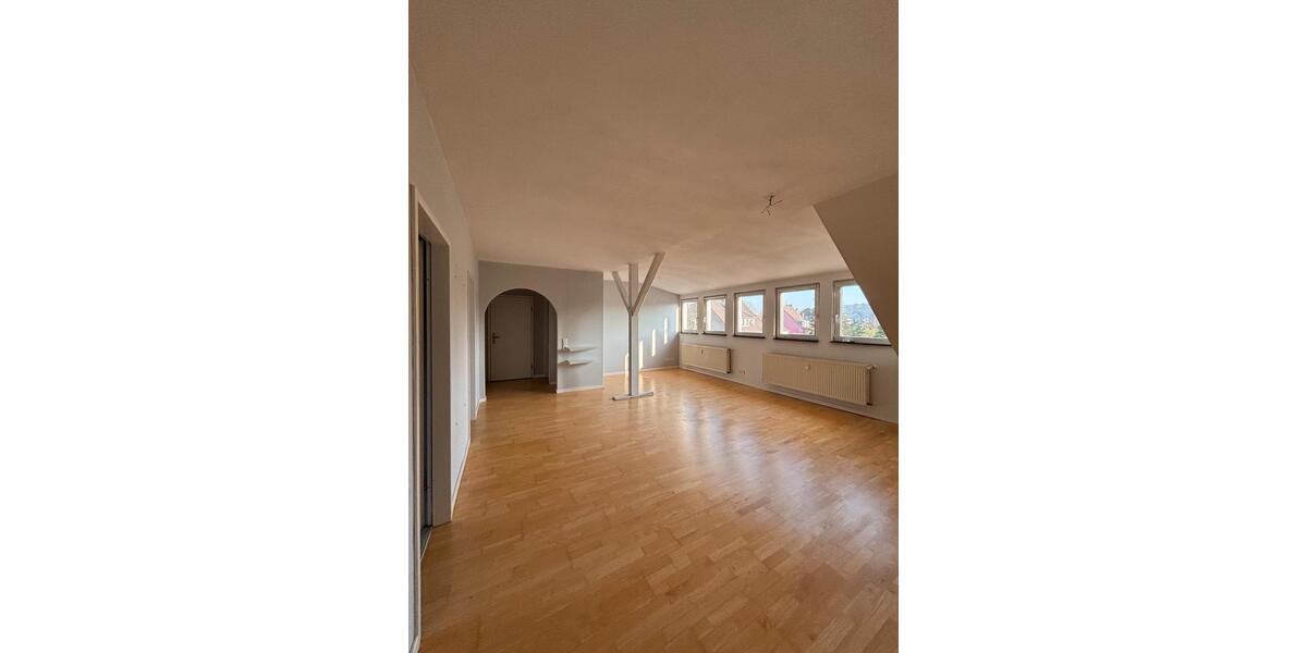 Dachgeschoßwohnung Wuppertal Gemarkung Nächstebreck - 2.5 Zimmer, 63 m&sup2;, 660&euro; | Angebot:25645309