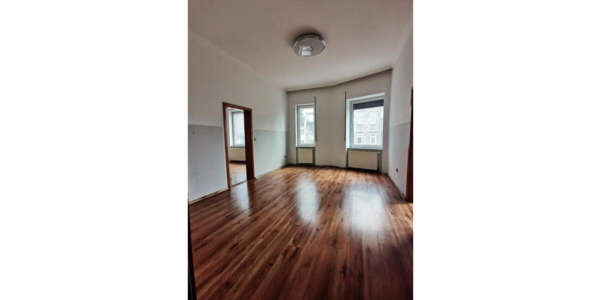 Einmalige Gelegenheit in Remscheid Wohnhaus mit Restaurant 13 zimmer