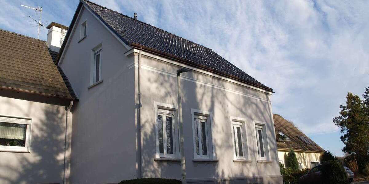 Einfamilienhaus Solingen - 7 Zimmer, 191 m&sup2;, 435.000&euro; | Angebot:25768404