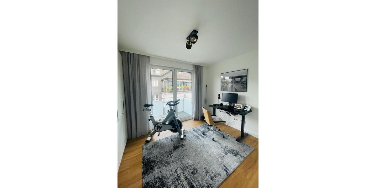 Moderne und helle neuwertige 4-Zimmer Wohnung mit 3 Balkonen im EG in Solingen 4 zimmer