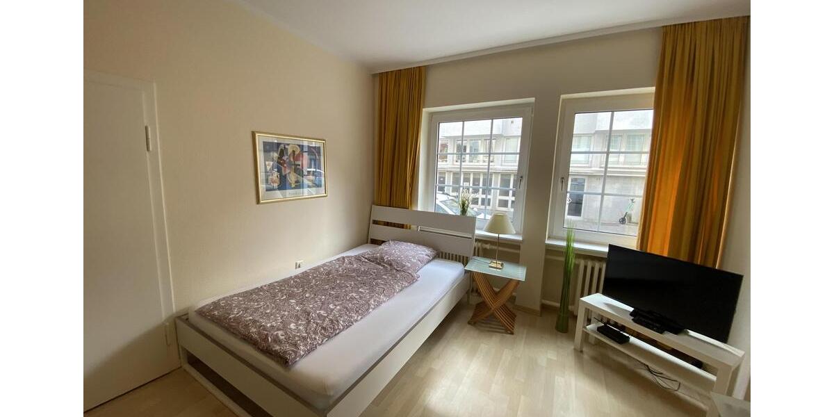 Etagenwohnung Düsseldorf Pempelfort - 1 Zimmer, 27 m&sup2;, 850&euro; | Angebot:26635116