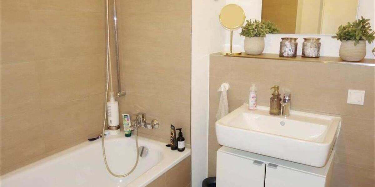 Etagenwohnung Düsseldorf Flingern Nord - 2 Zimmer, 64 m&sup2;, 1.069&euro; | Angebot:26476099