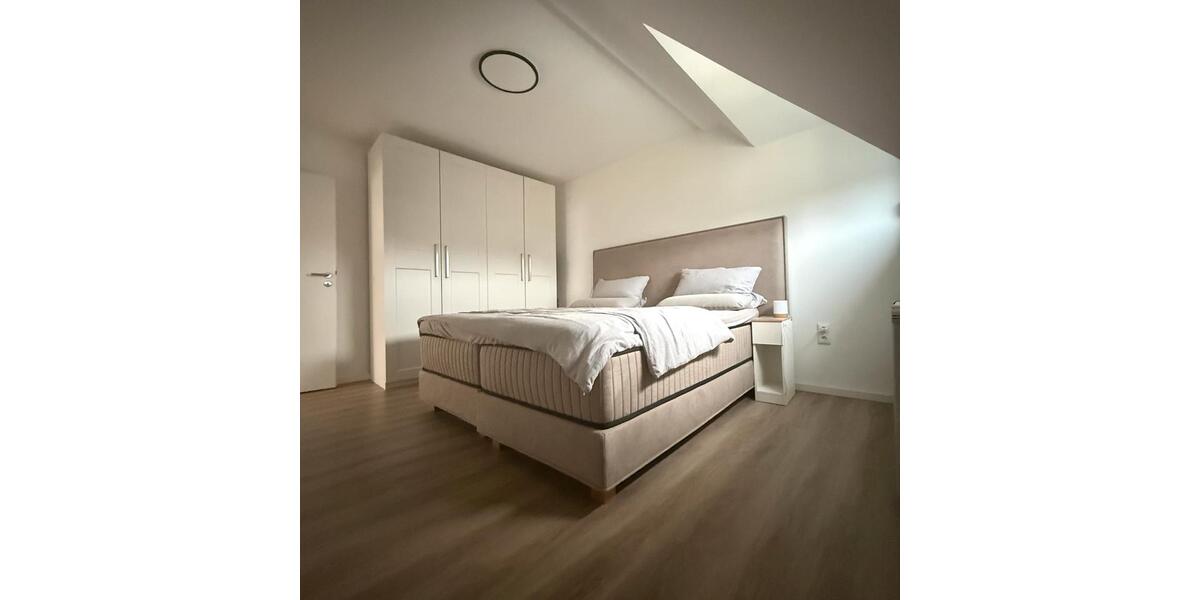 Doppelhaushälfte Leverkusen - 4 Zimmer, 135 m&sup2;, 2.350&euro; | Angebot:26295249